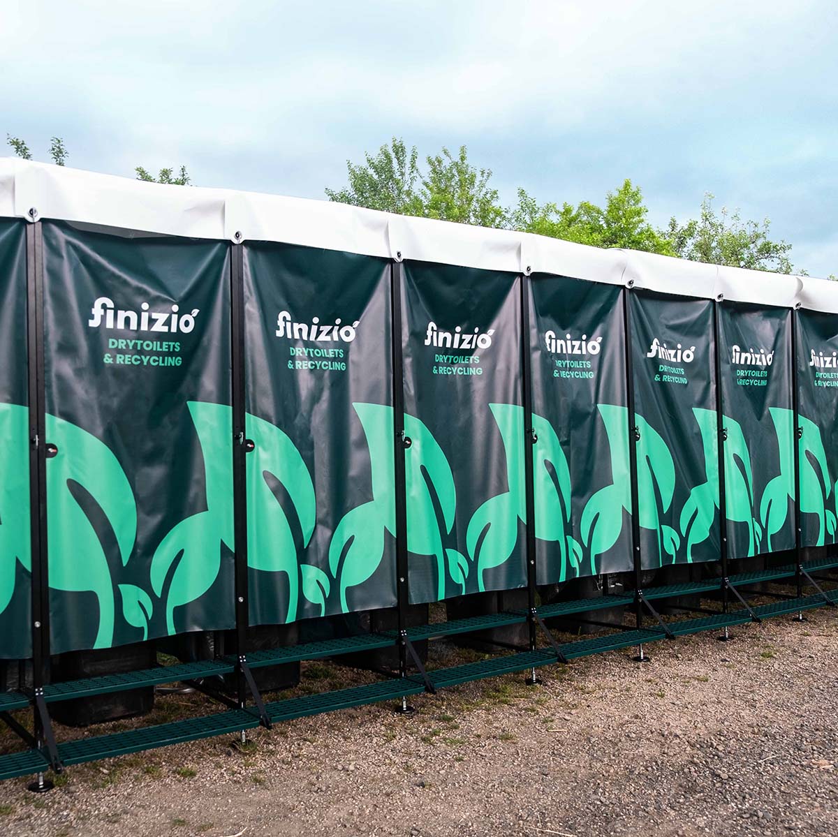nachhaltige Festivaltoiletten in hoher Zahl für Großveranstaltungen, Events und Festivals